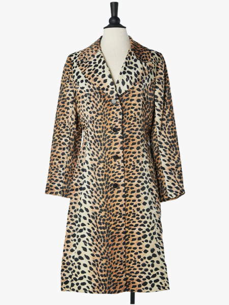 How To Wear Leopard Print, Even If You’re A Minimalist